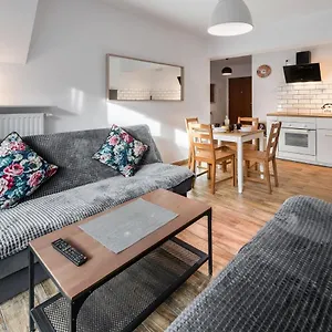 Klimatyczny W Centrum Apartament